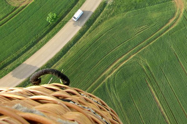 Looking down from a balloon