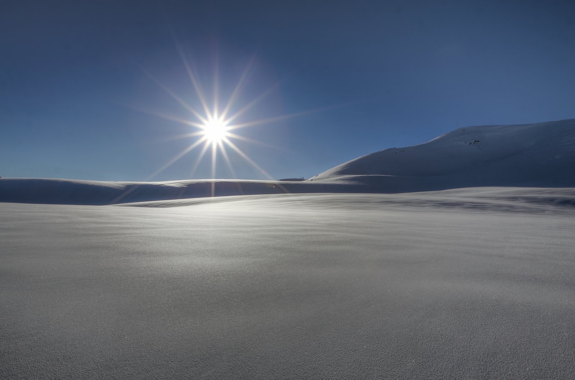 winter schnee sonne strahlen natur winter hintergrund tapete widescreen vollbild widescreen widescreen