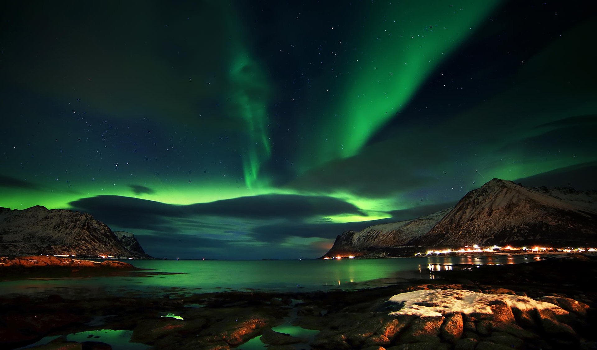 lofoten noruega lofoten aurora boreal cielo mar rocas noche