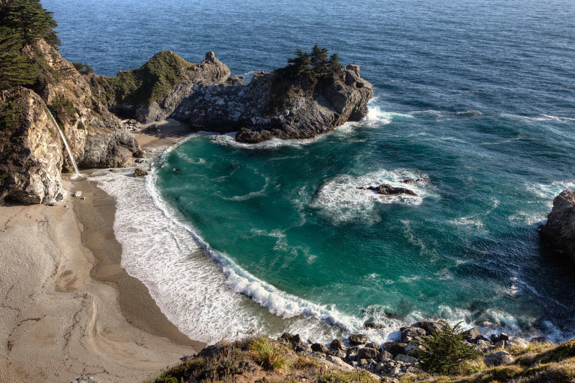 océan baie falaise cascade californie big sur julia pfeiffer burns state park mcway falls