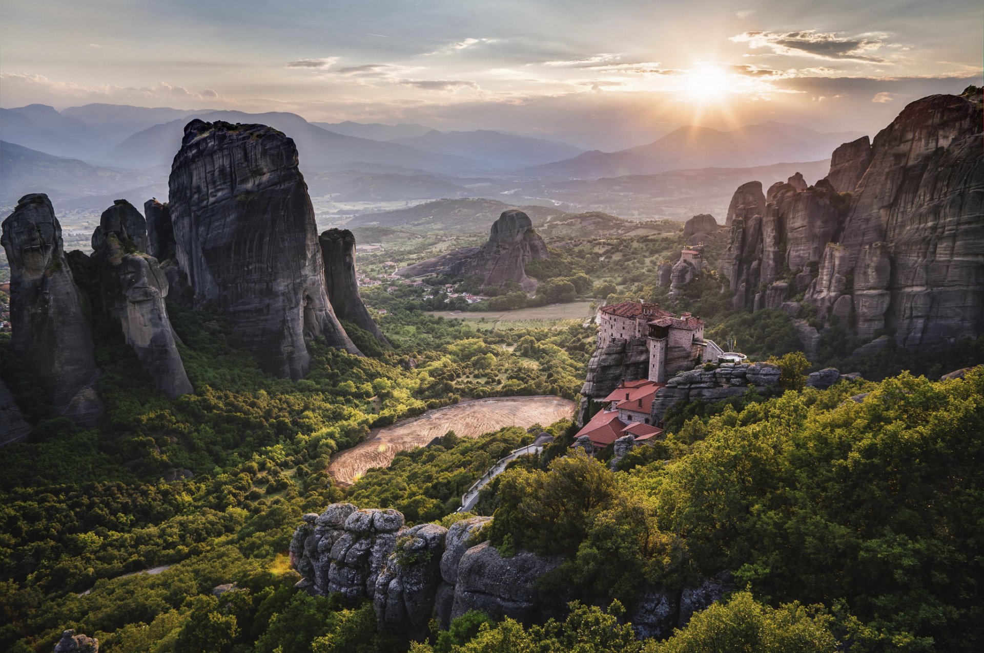 grecja klasztor meteory światowe dziedzictwo unesco