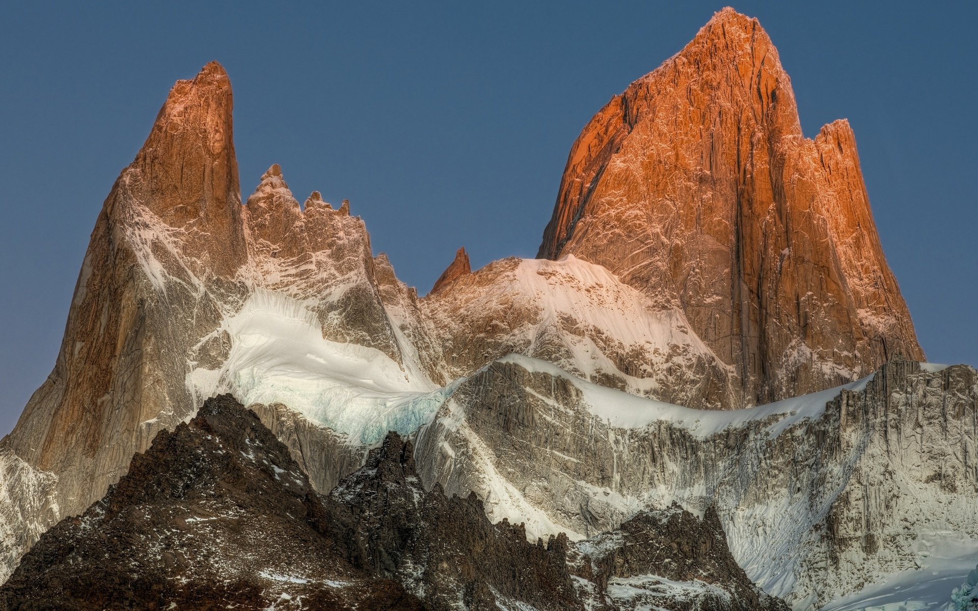 montañas cumbre nieve