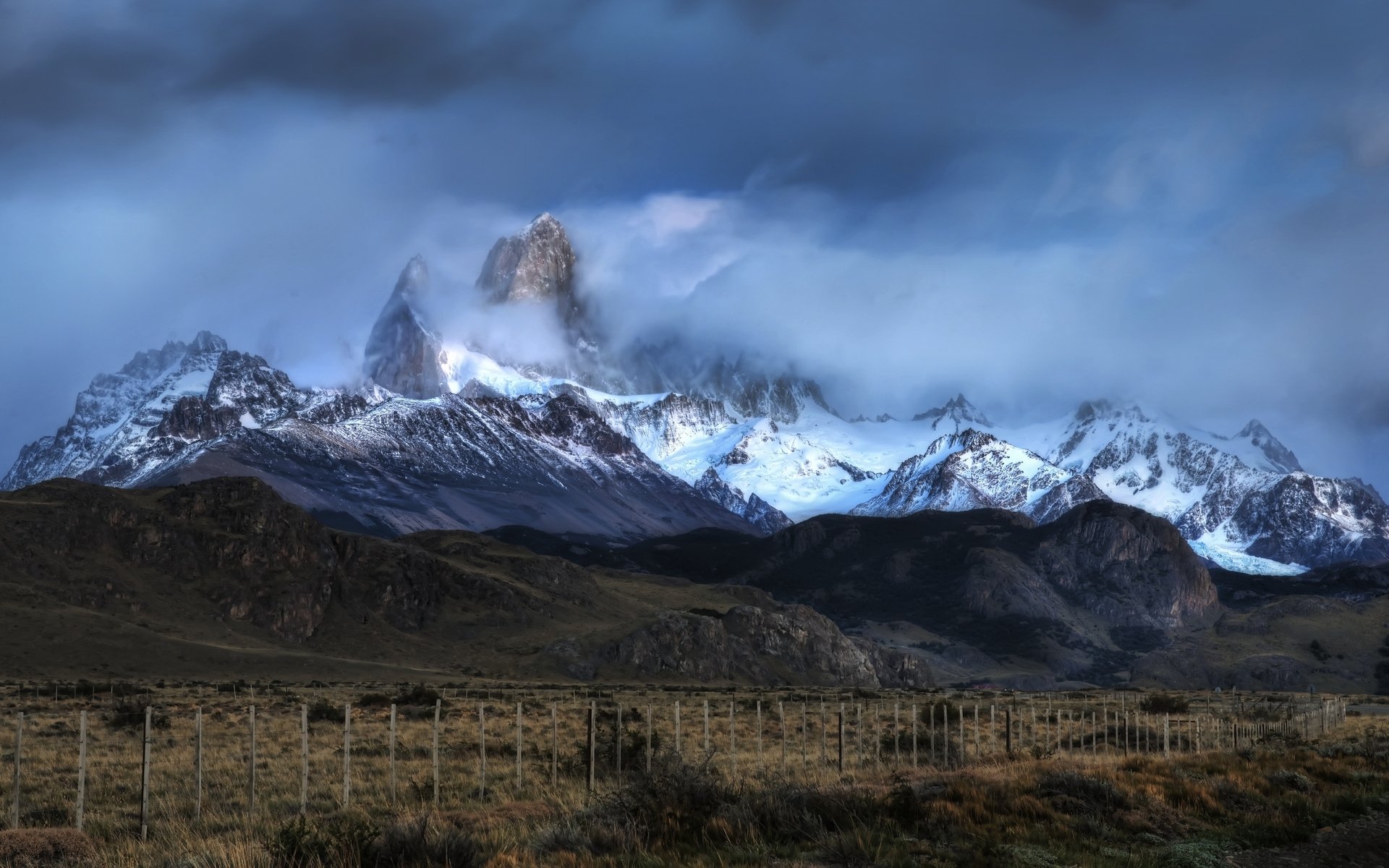 montagnes nuages argentine