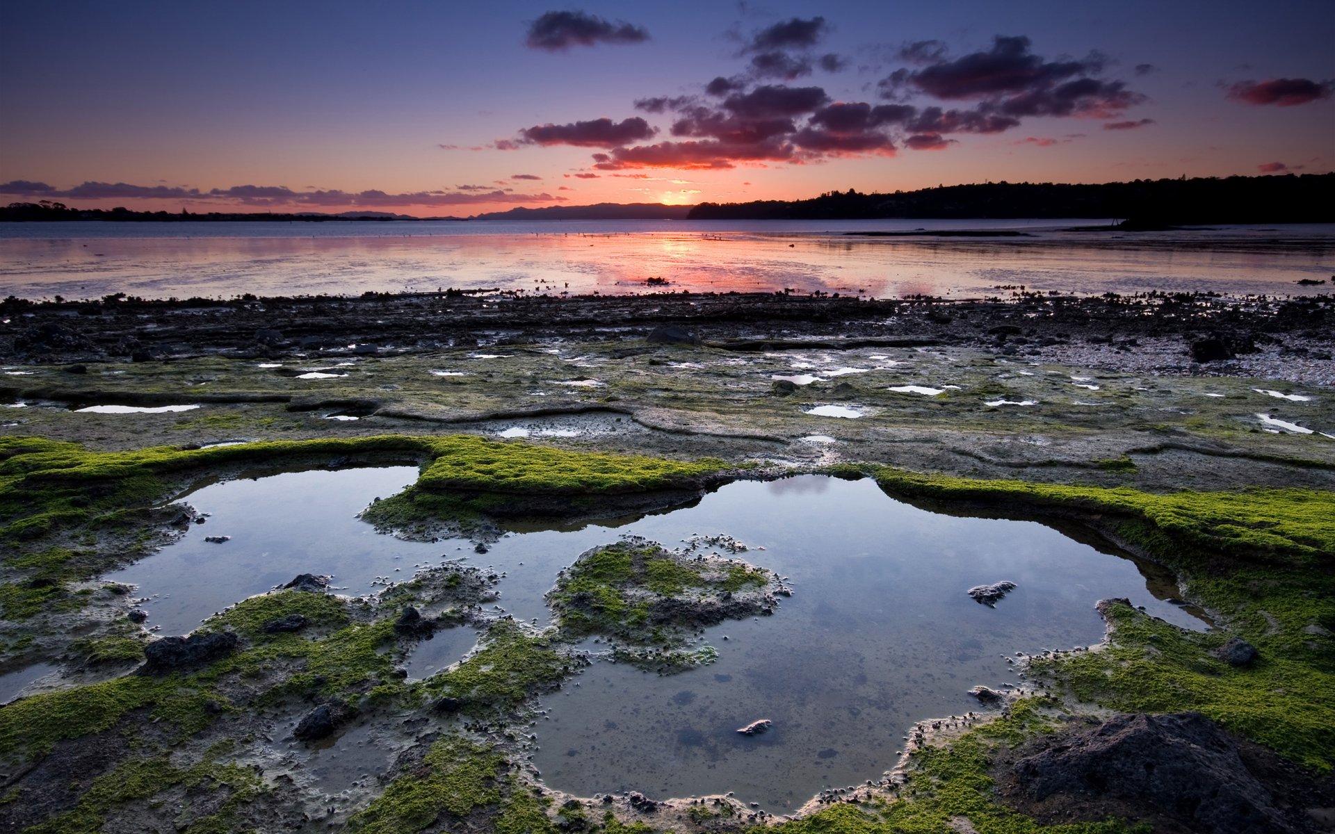 côte lac coucher de soleil