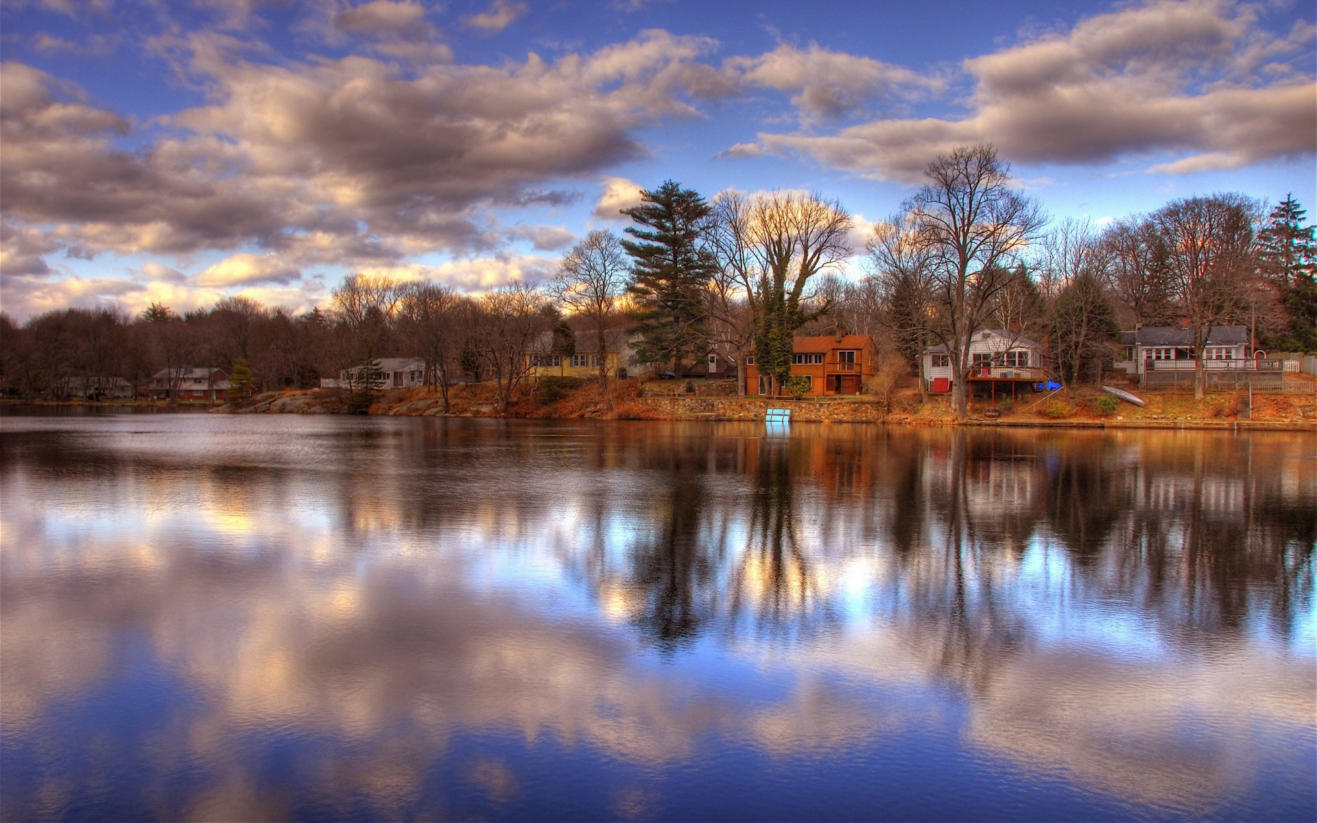 river beach house cloud