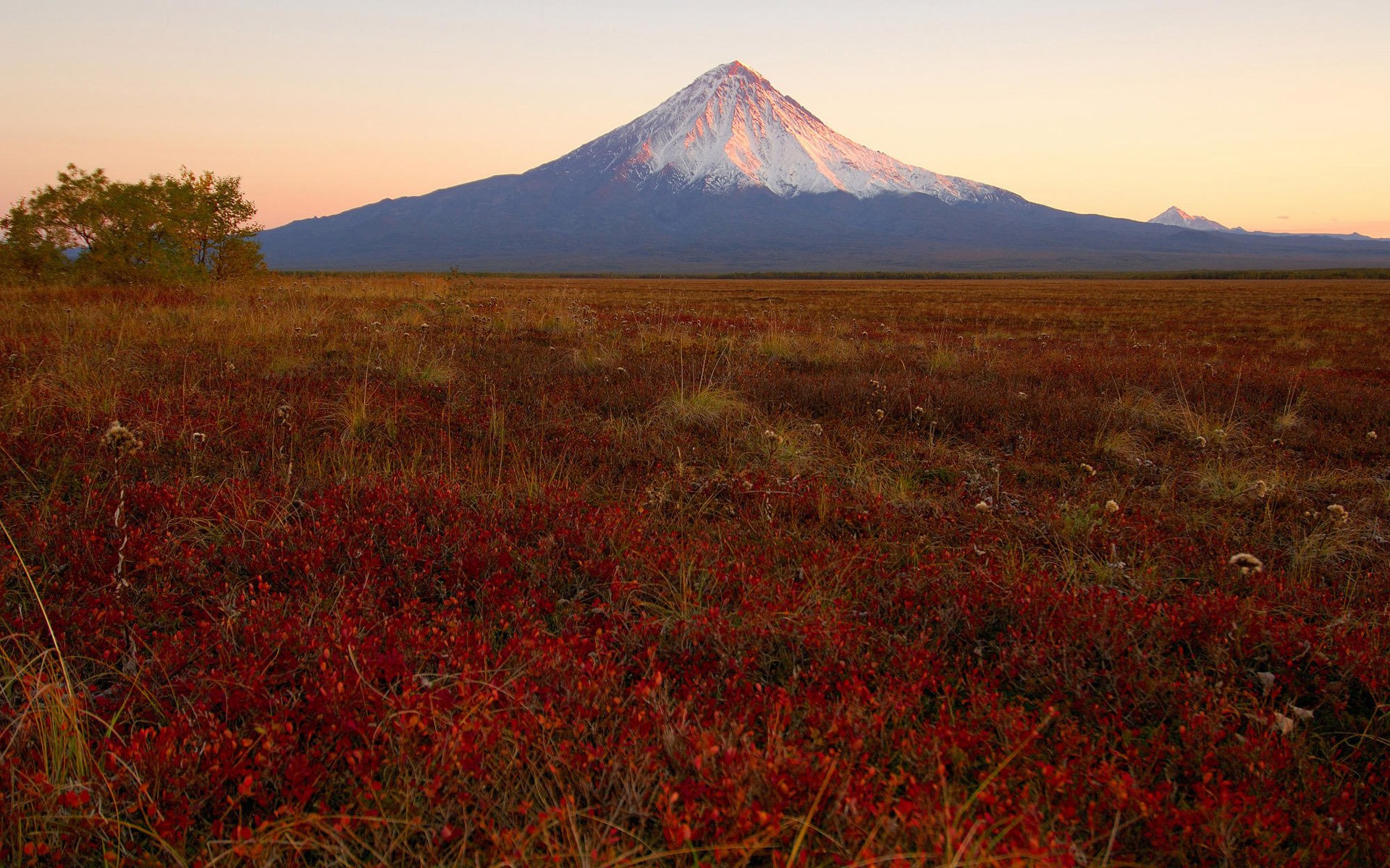 kamchatka volcano sunset