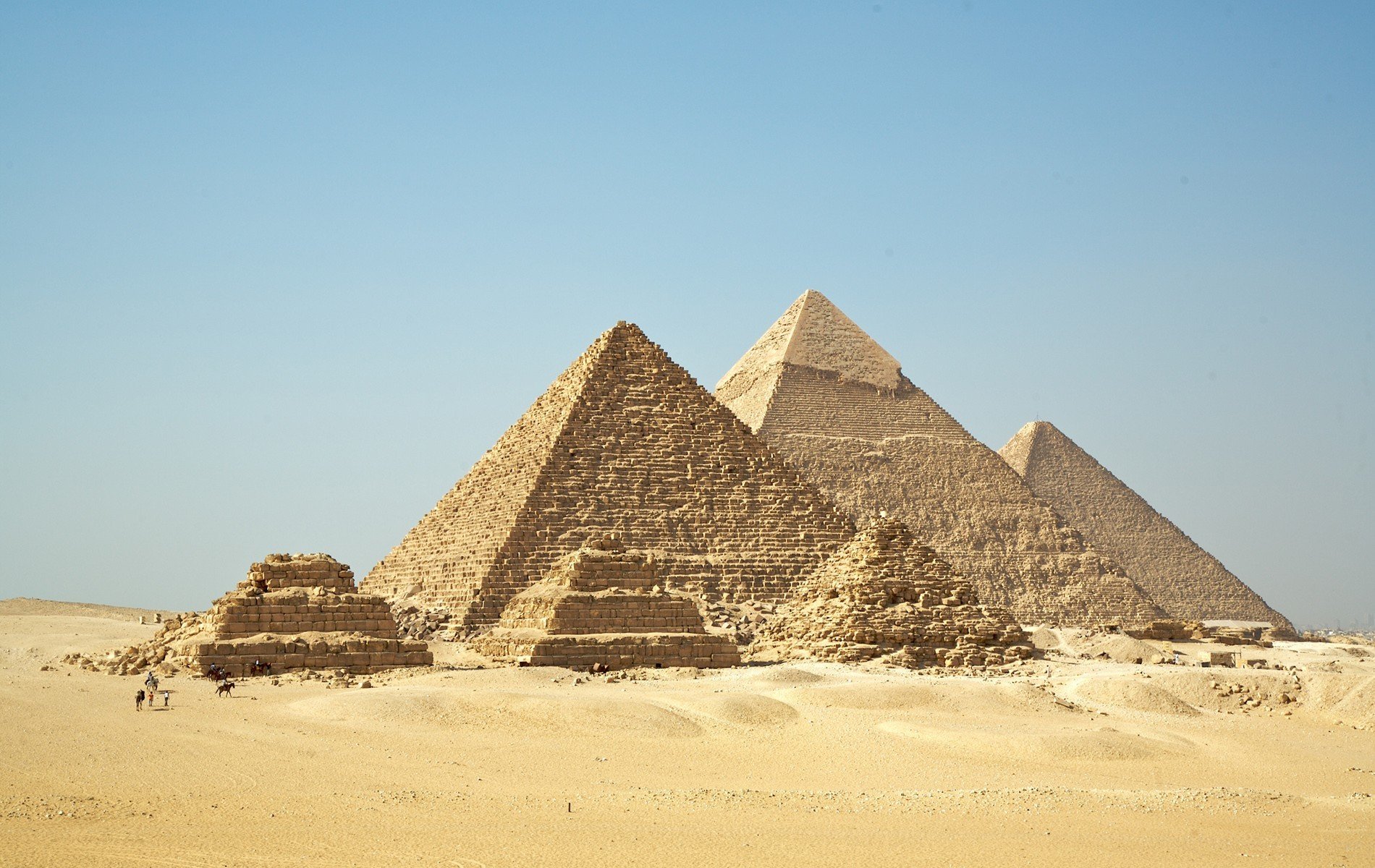 piramidi egitto giza deserto sabbia