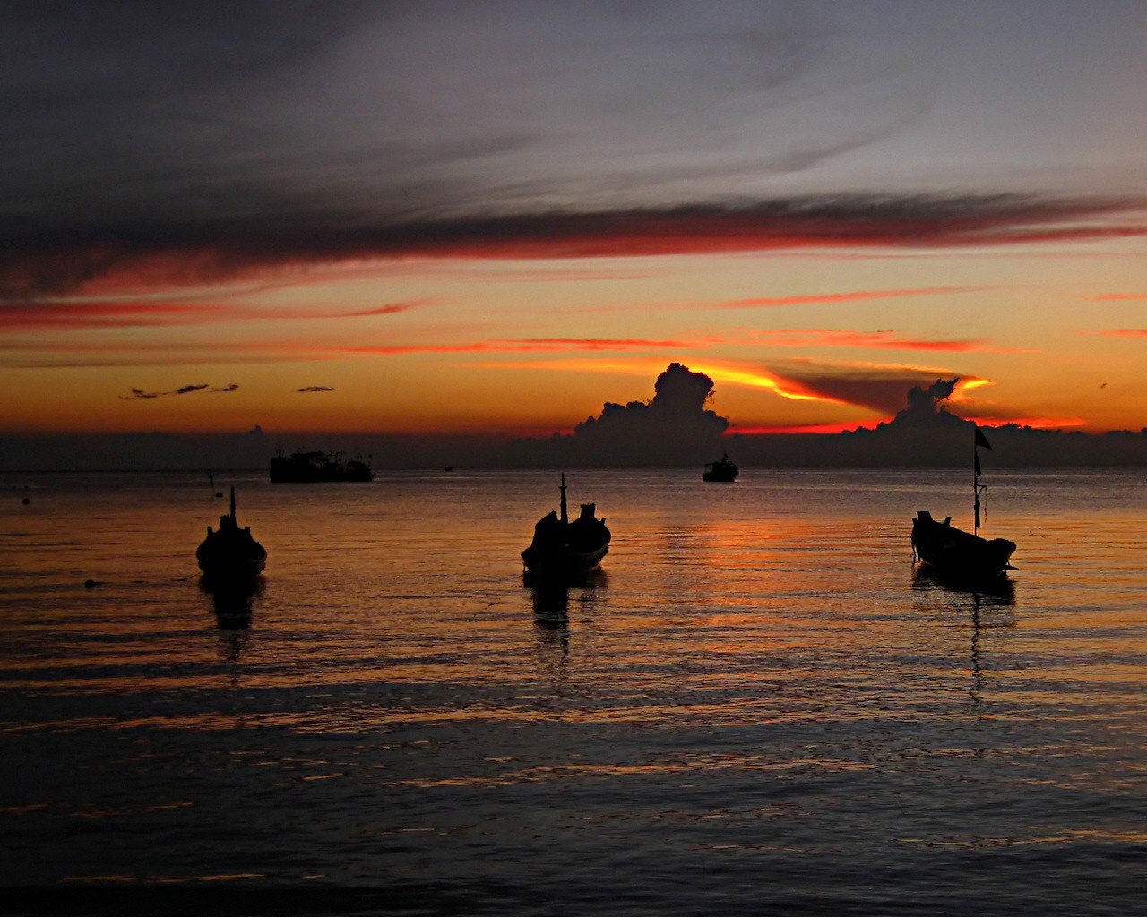 boat water sunset