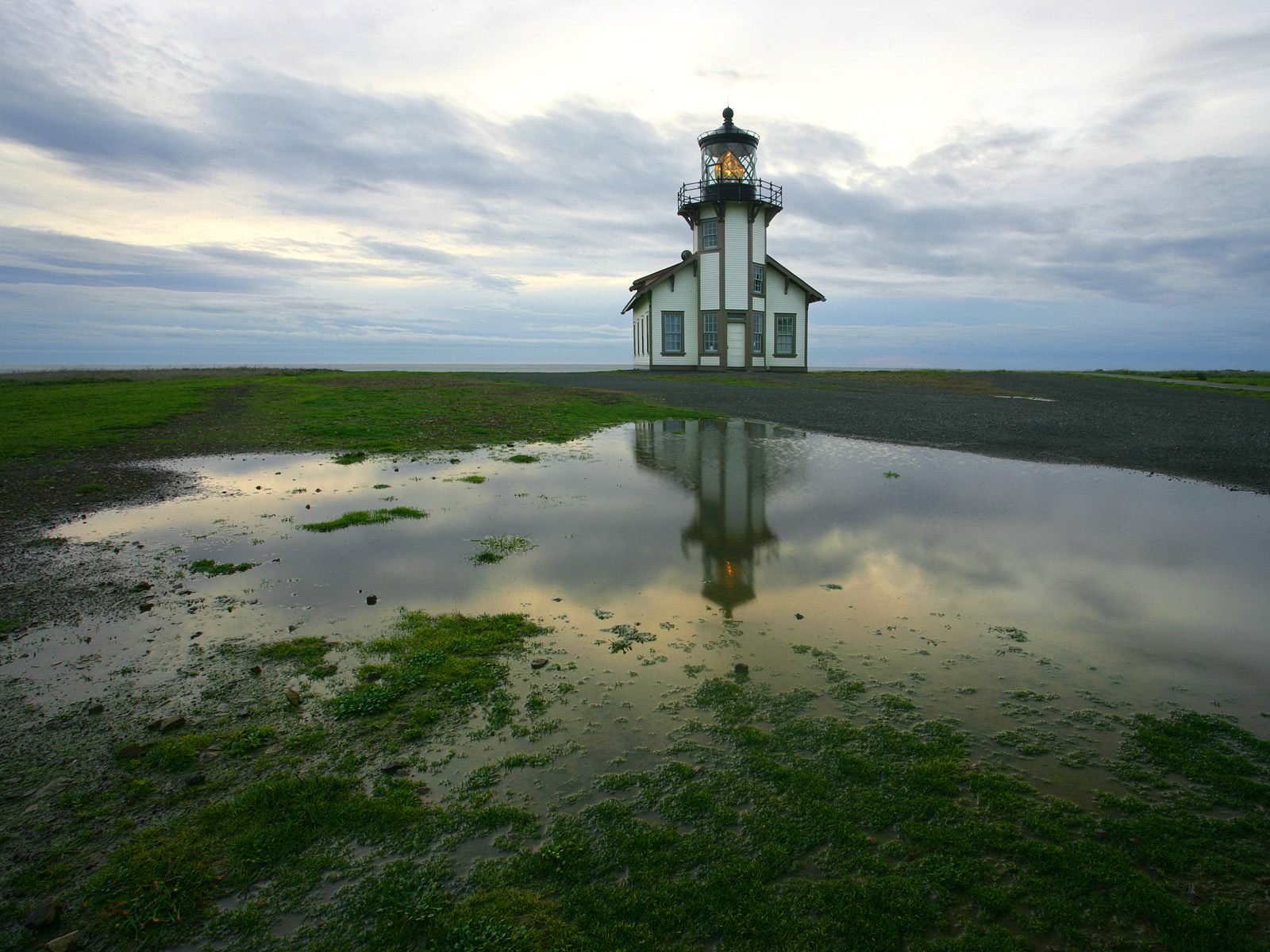 lighthouse beach pool