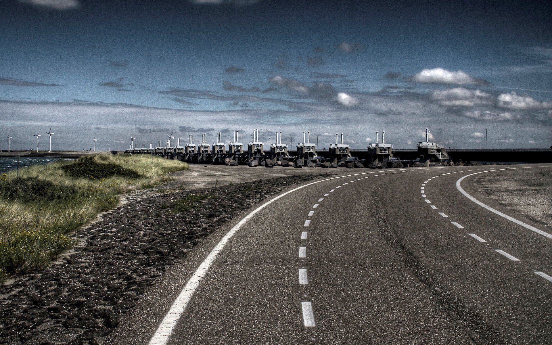 route marquage nuages pont