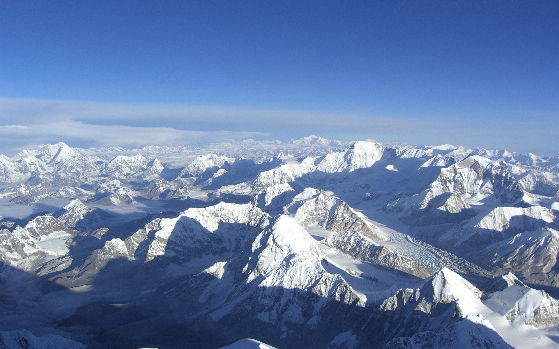 montañas nieve cielo