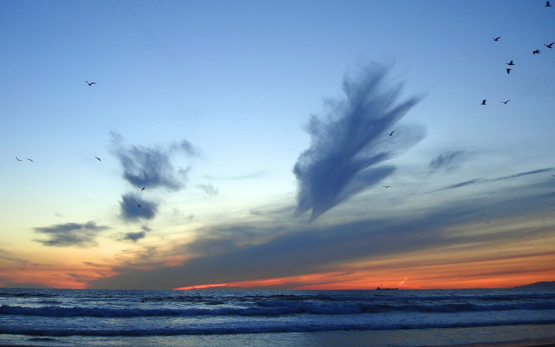 mar olas horizonte cielo nubes