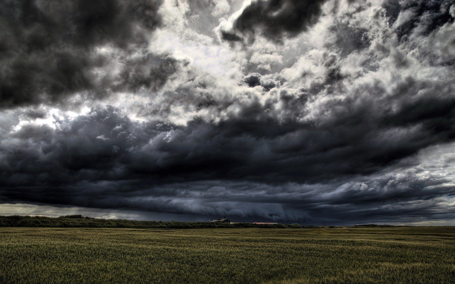 campo nubes oscuridad