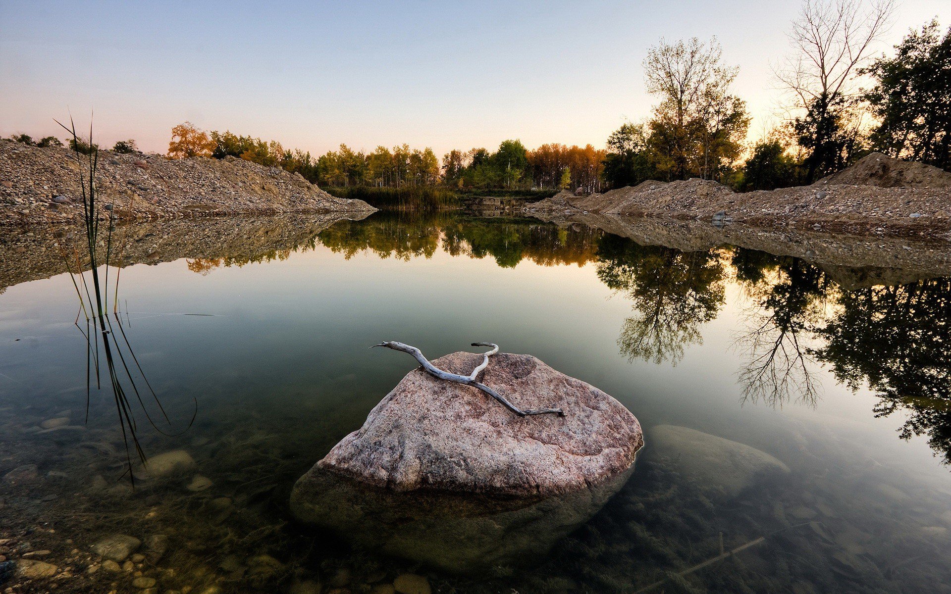 pierre branche lac