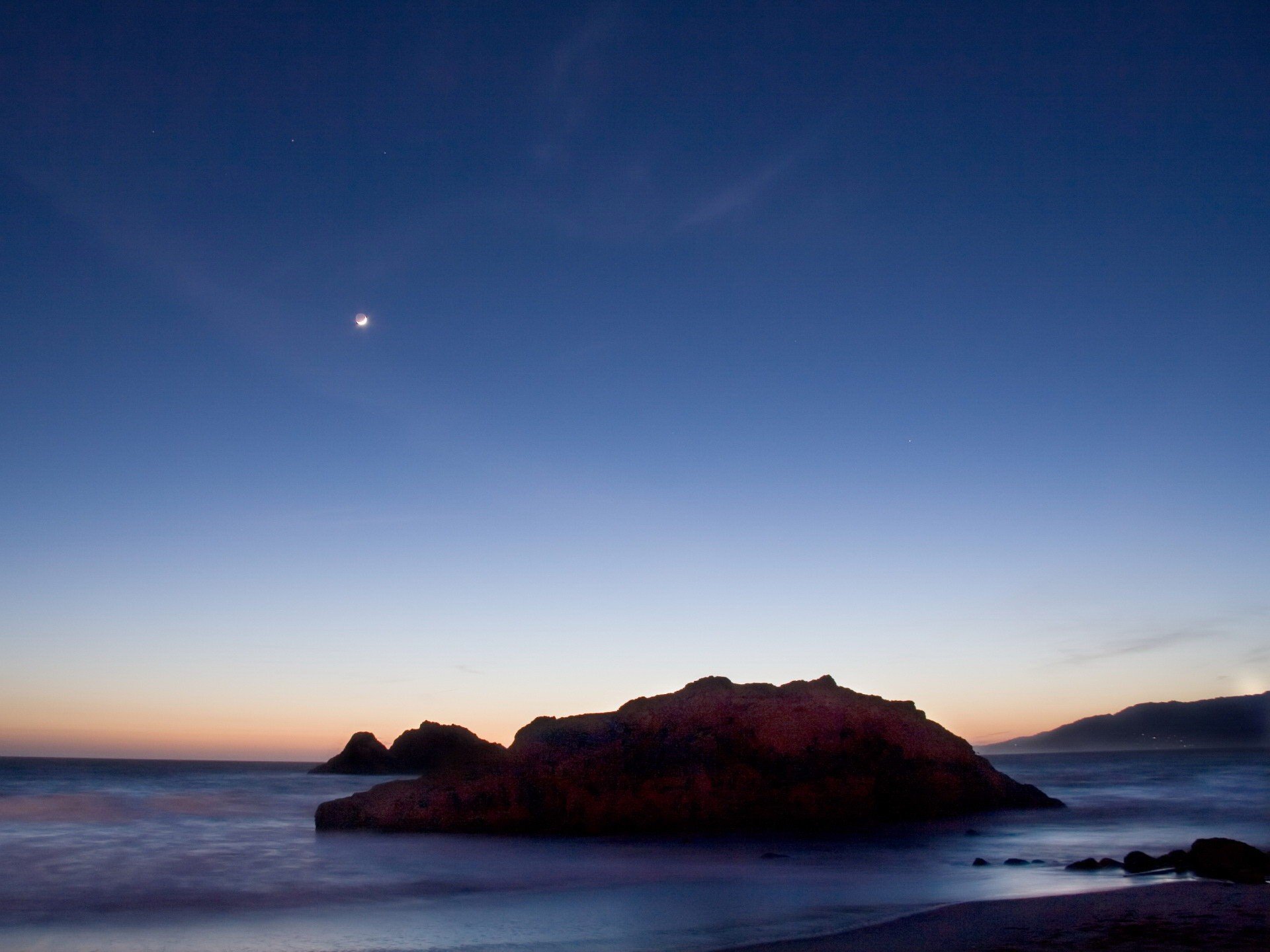 luna mare tramonto roccia