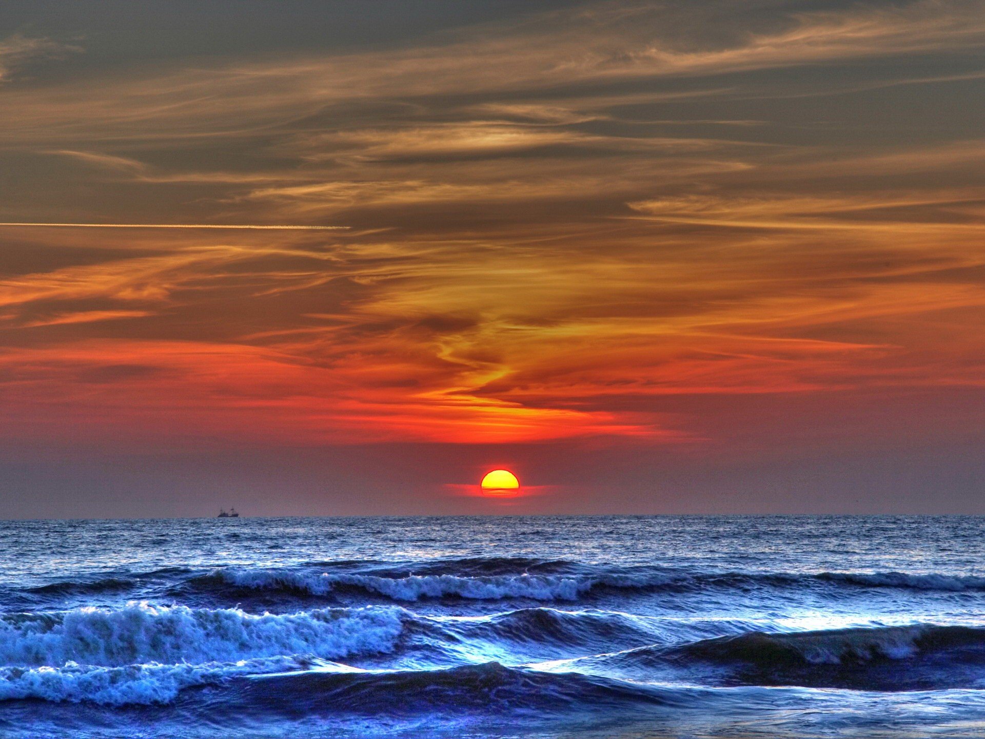 coucher de soleil vagues hdr