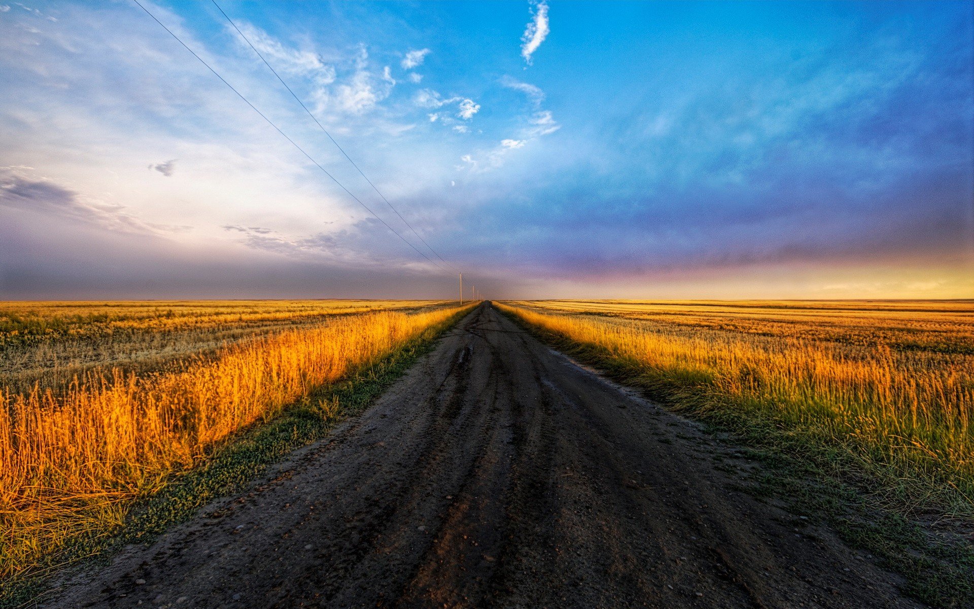 camino campo cielo mesas