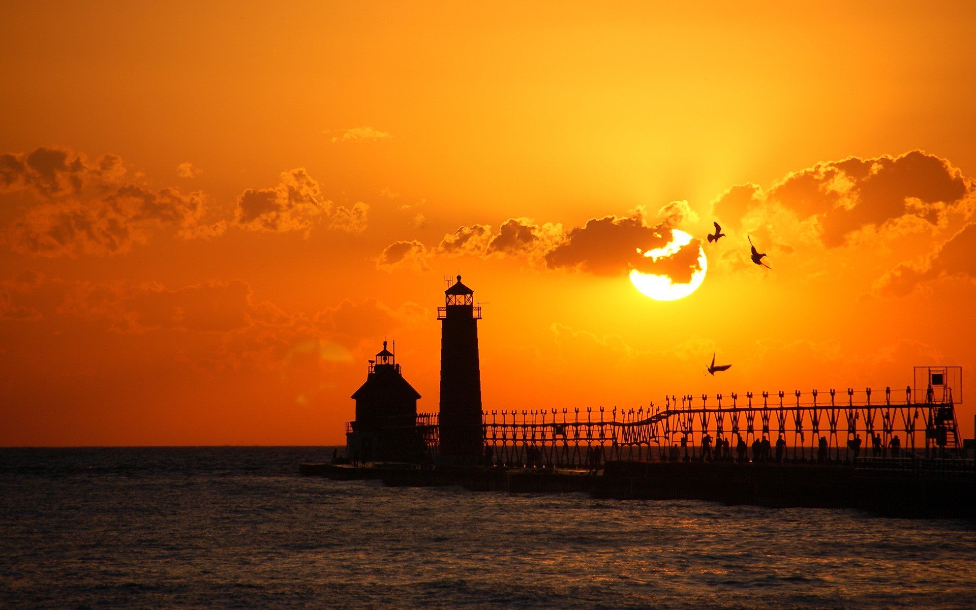 coucher de soleil plage mer phare