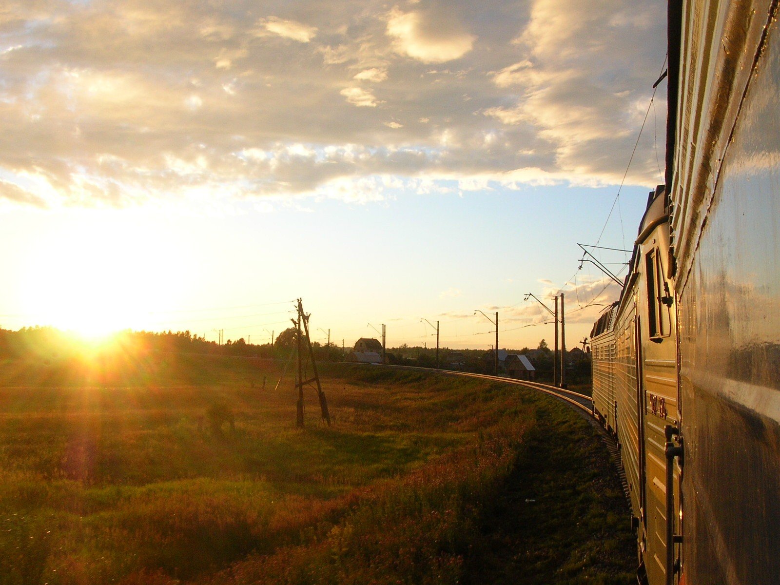 sole svolta treno