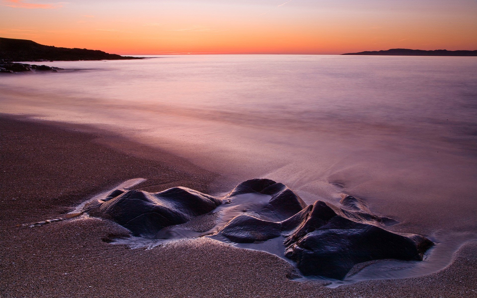 tones extract beach