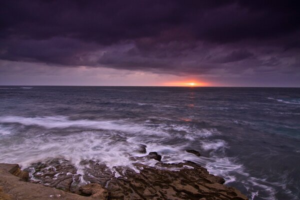 The last minutes of sunset at sea