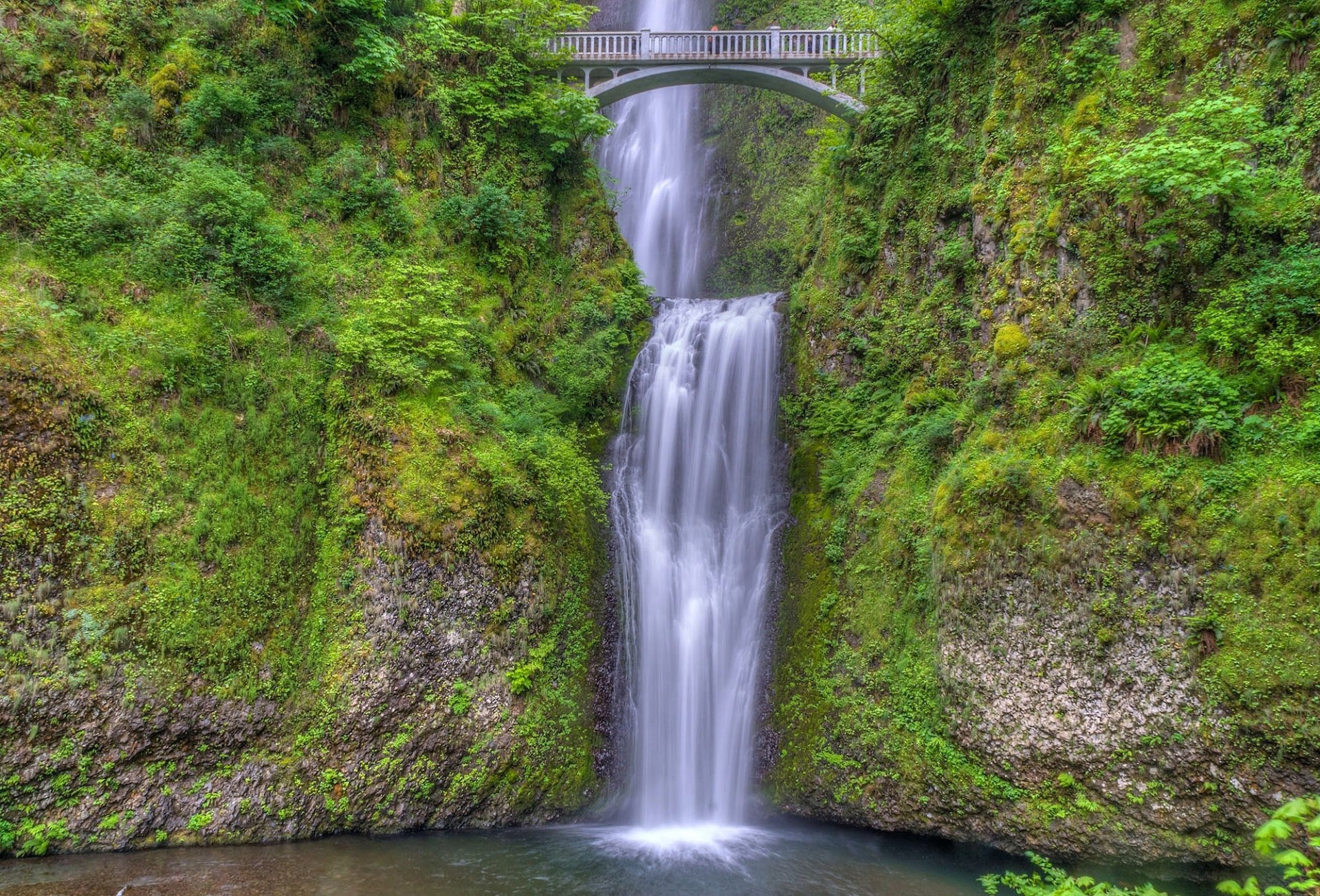 chutes de maltnomah pont benson gorge de la rivière columbia oregon chutes de maltnomah pont benson cascade cascade pont