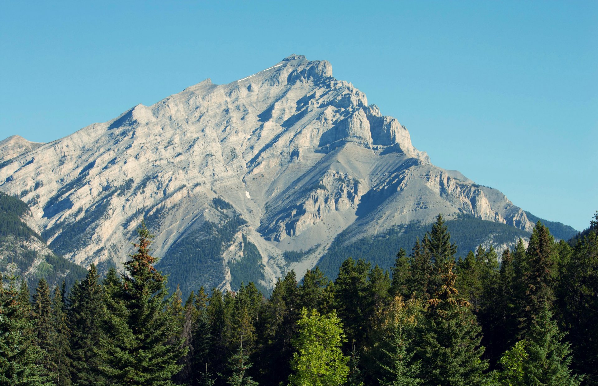 montagna cascata cascata parco nazionale di banff foresta cielo