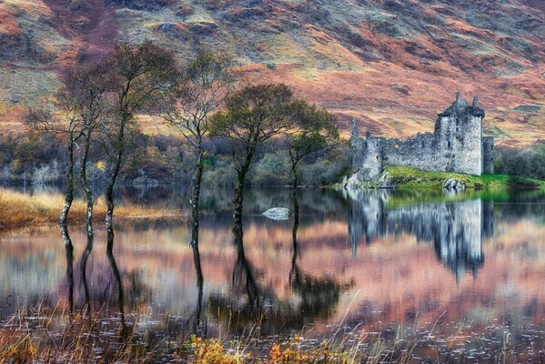 Die Ruinen einer alten Burg in Schottland