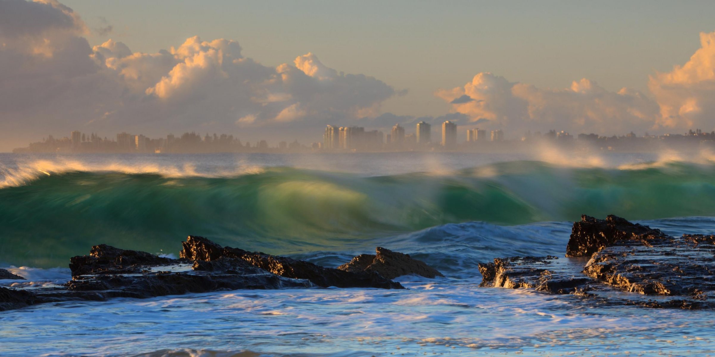 ola costa horizonte ciudad