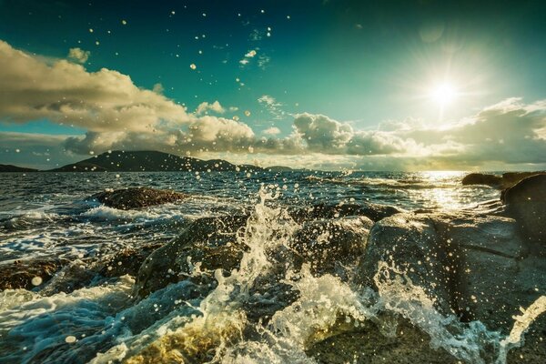 The landscape of the boundless beautiful ocean