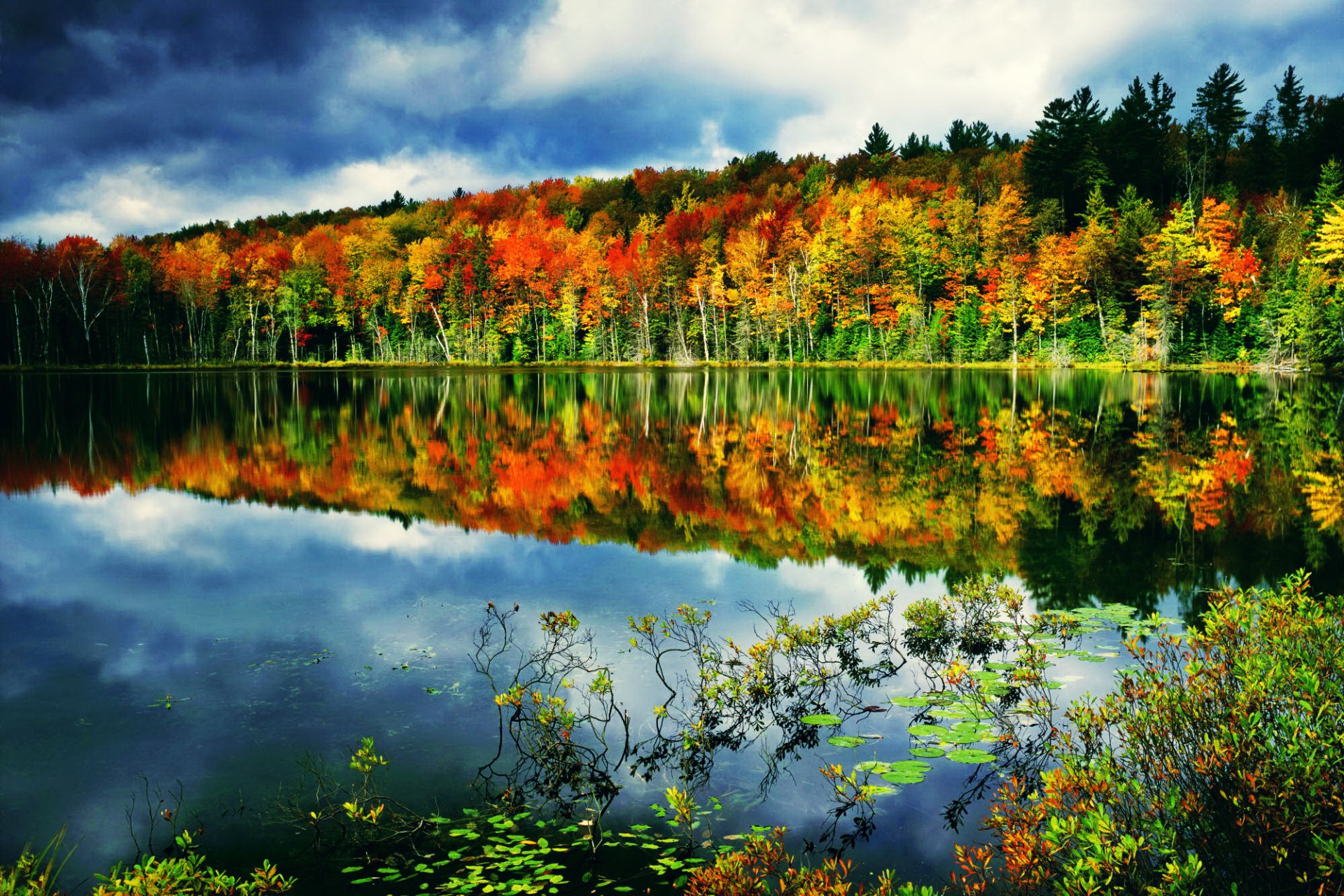 ky clouds forest lake autumn