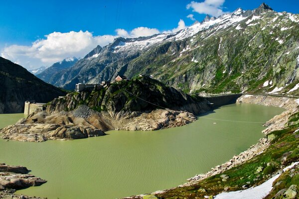 Berge in der Sommerschweiz