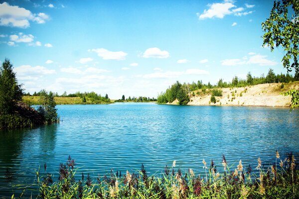 Landschaft mit See in Tula