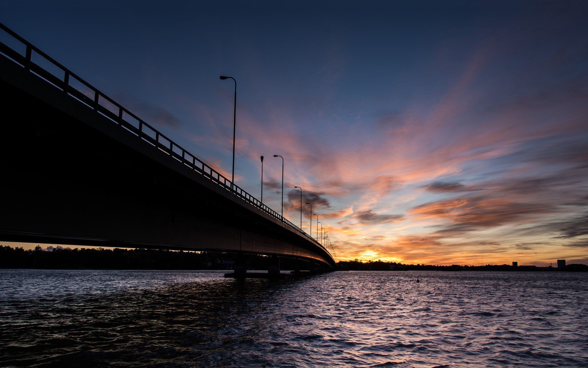 natura ponte mare acqua fiume onde città sole tramonto cielo nuvole sfondo carta da parati widescreen schermo intero widescreen widescreen