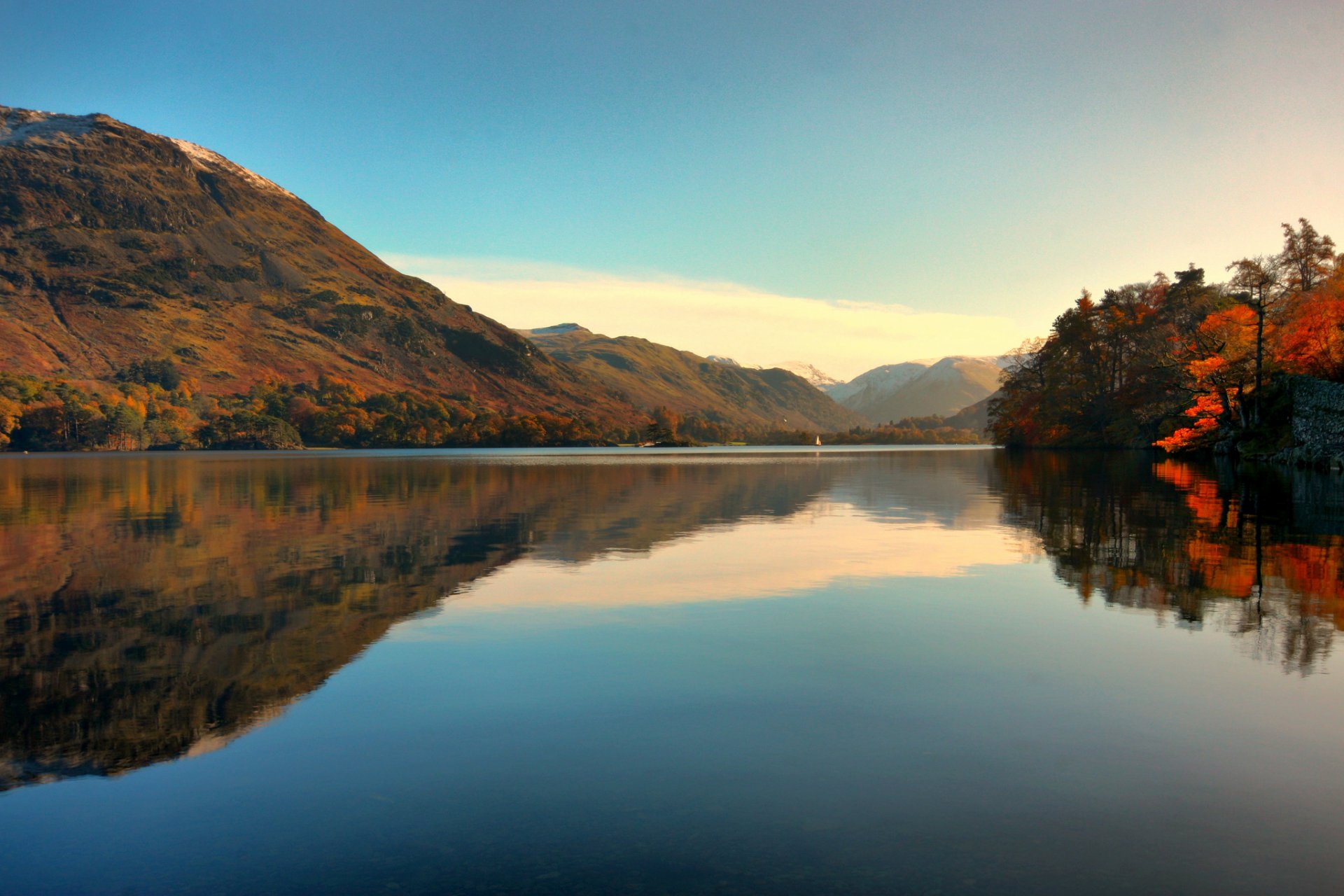 automne montagnes arbres lac réflexion