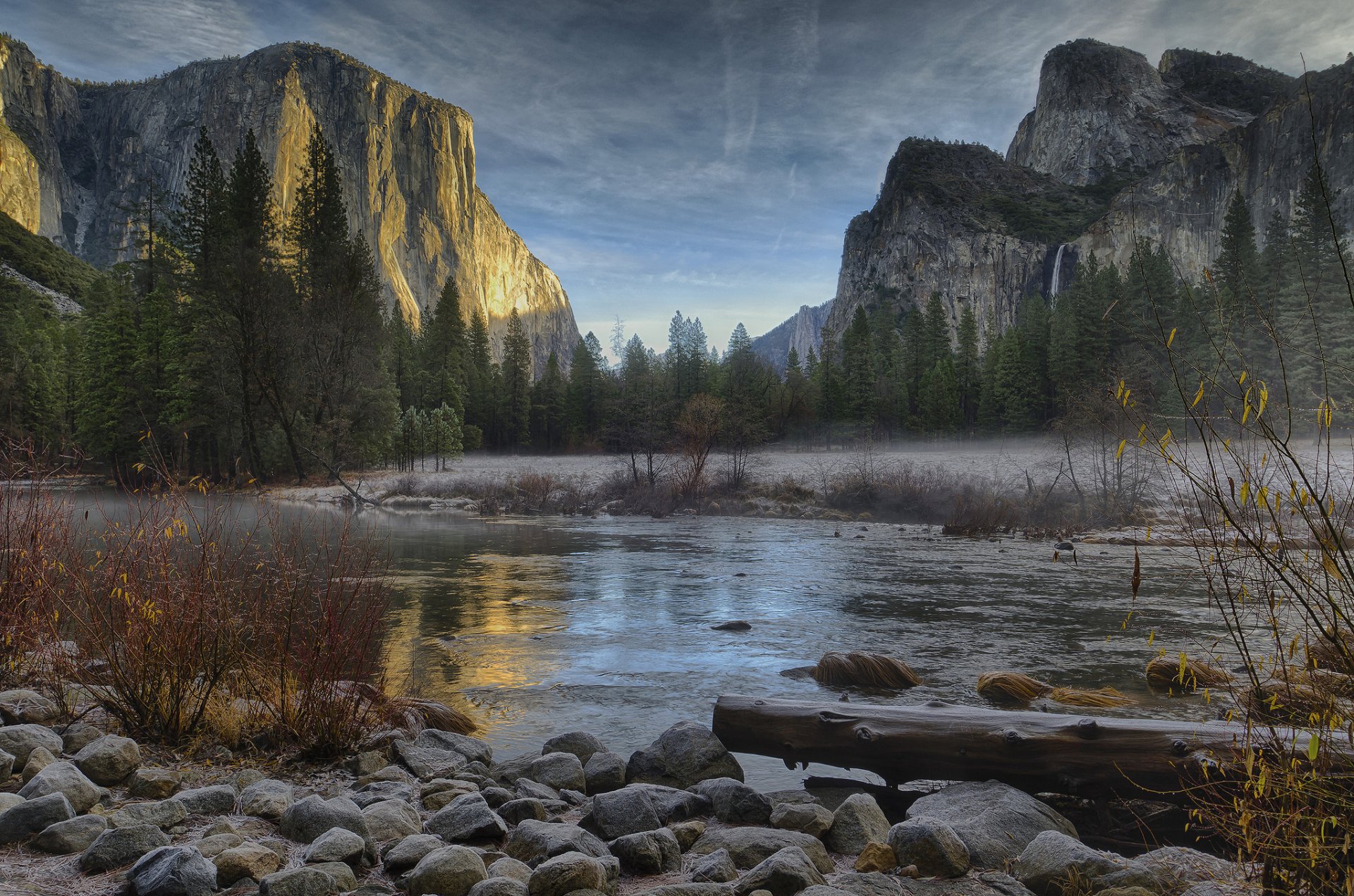 estados unidos parque nacional de yosemite montañas río bosque rocas invierno diciembre sandeep thomas photography