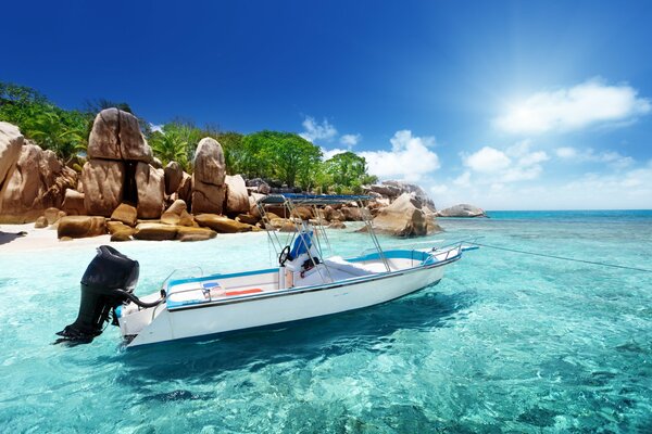 Boat on the sea beach