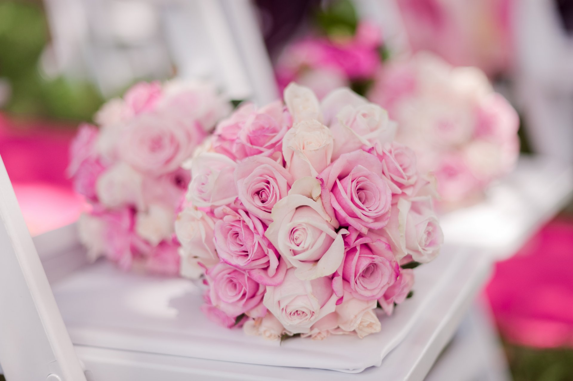 roses bouquet de mariage bourgeons