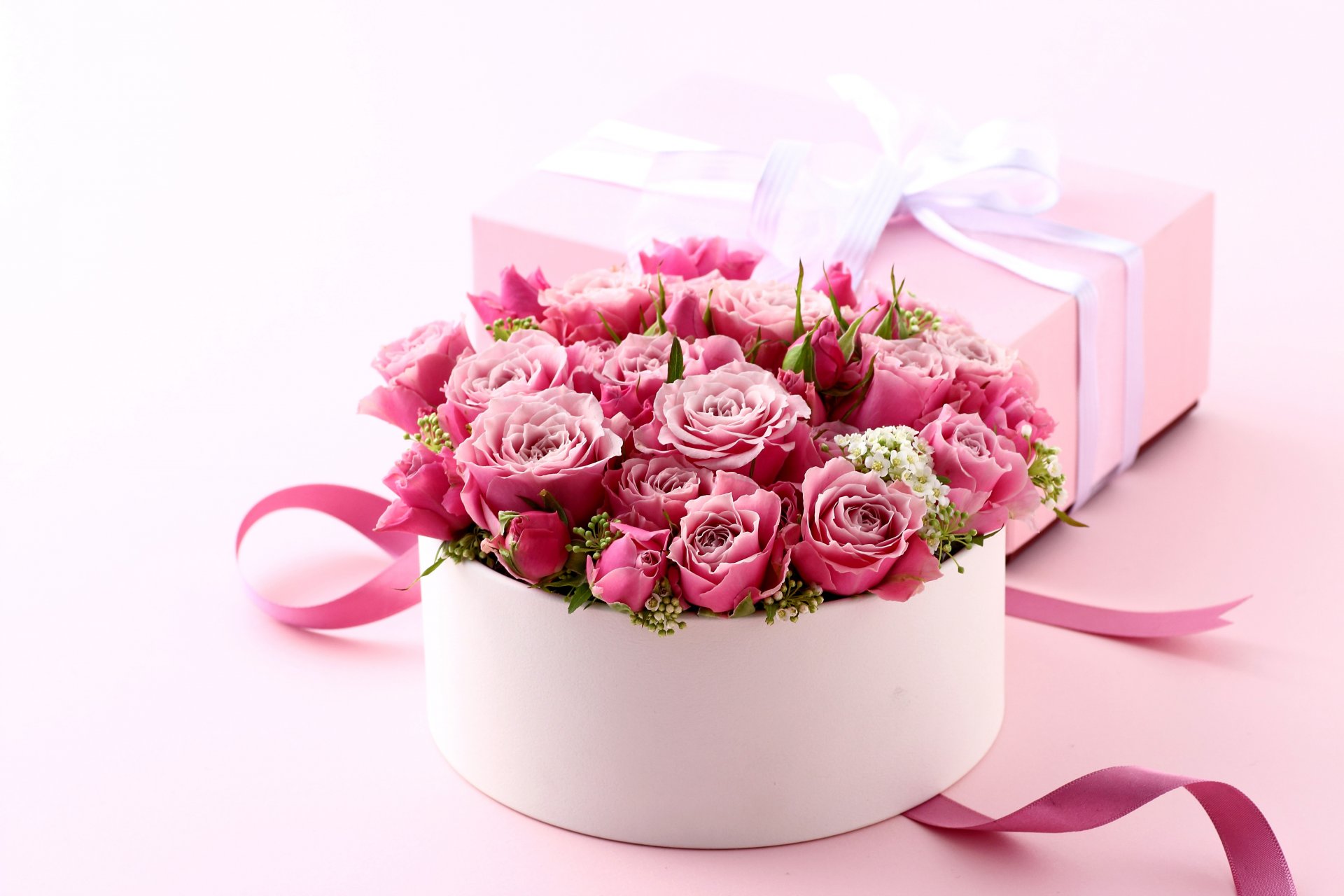 liebe romantisch rosen geschenk blumen rosa box blumenstrauß rosa