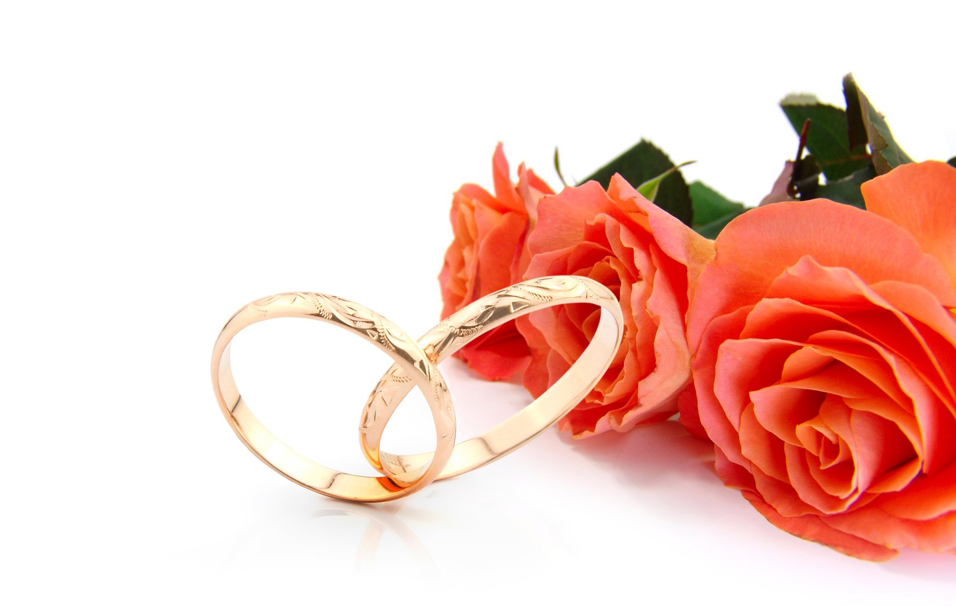 trauringe blumen rosen