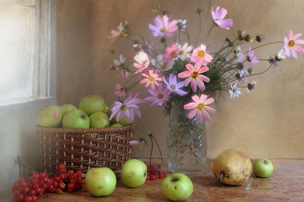 Herbst Stillleben Blumen , Früchte, Beeren