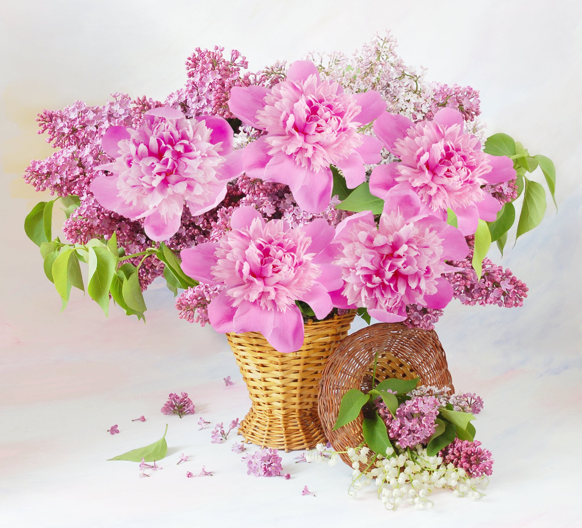 panier fleurs pivoines lilas