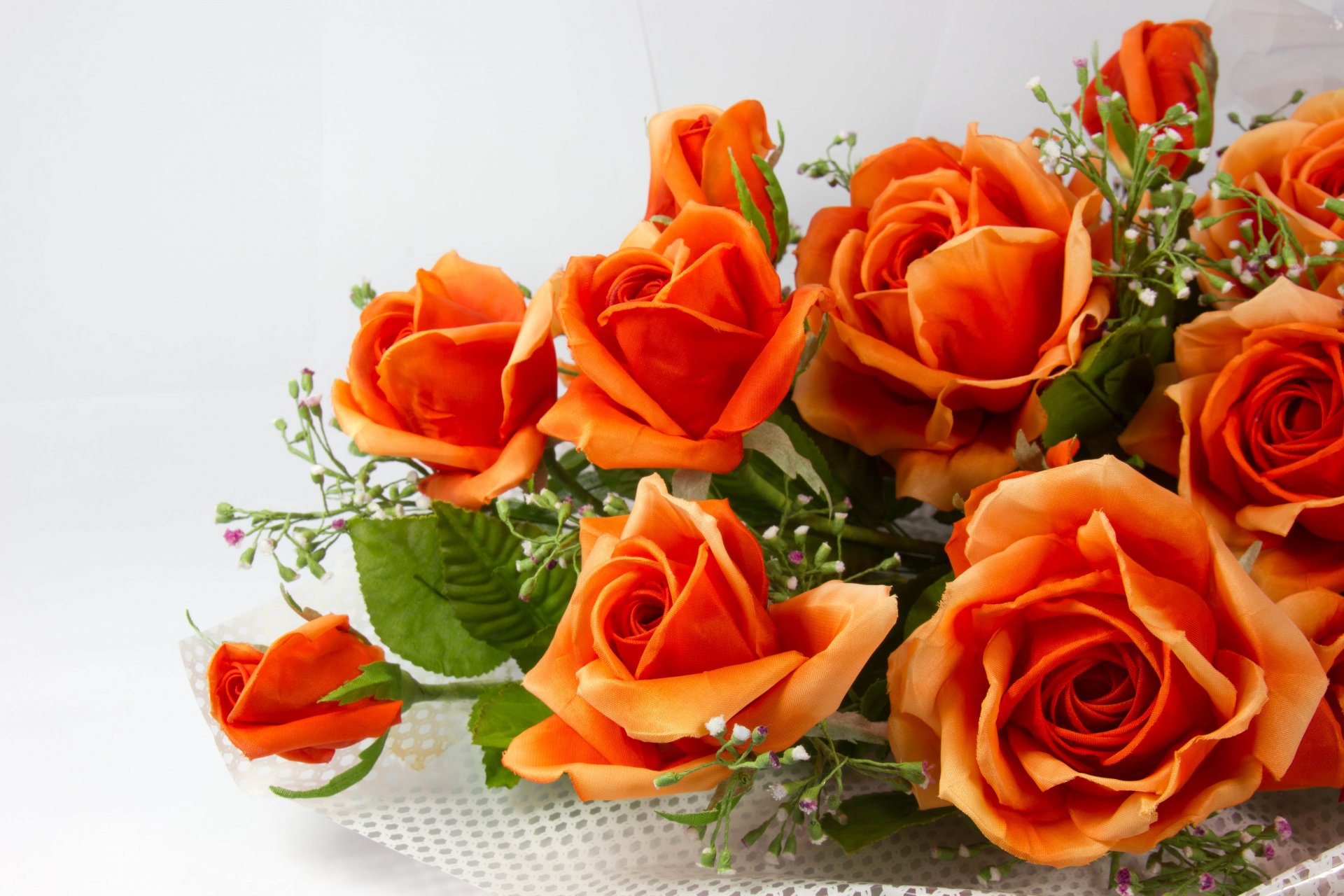 roses fleurs orange artificielle pétales feuilles tiges bouquet