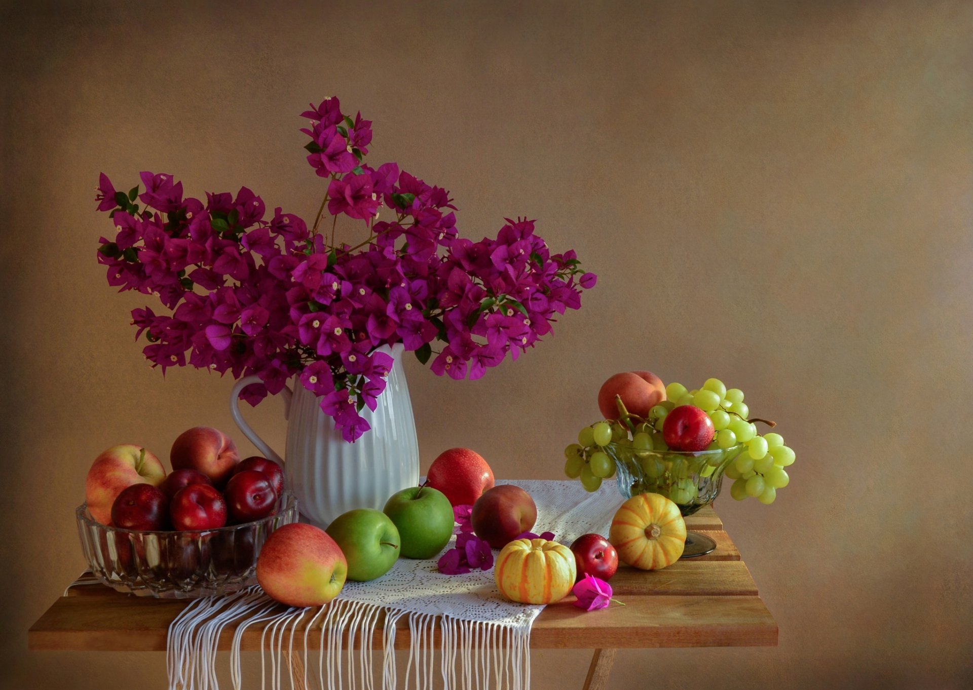 natura morta fiori frutta