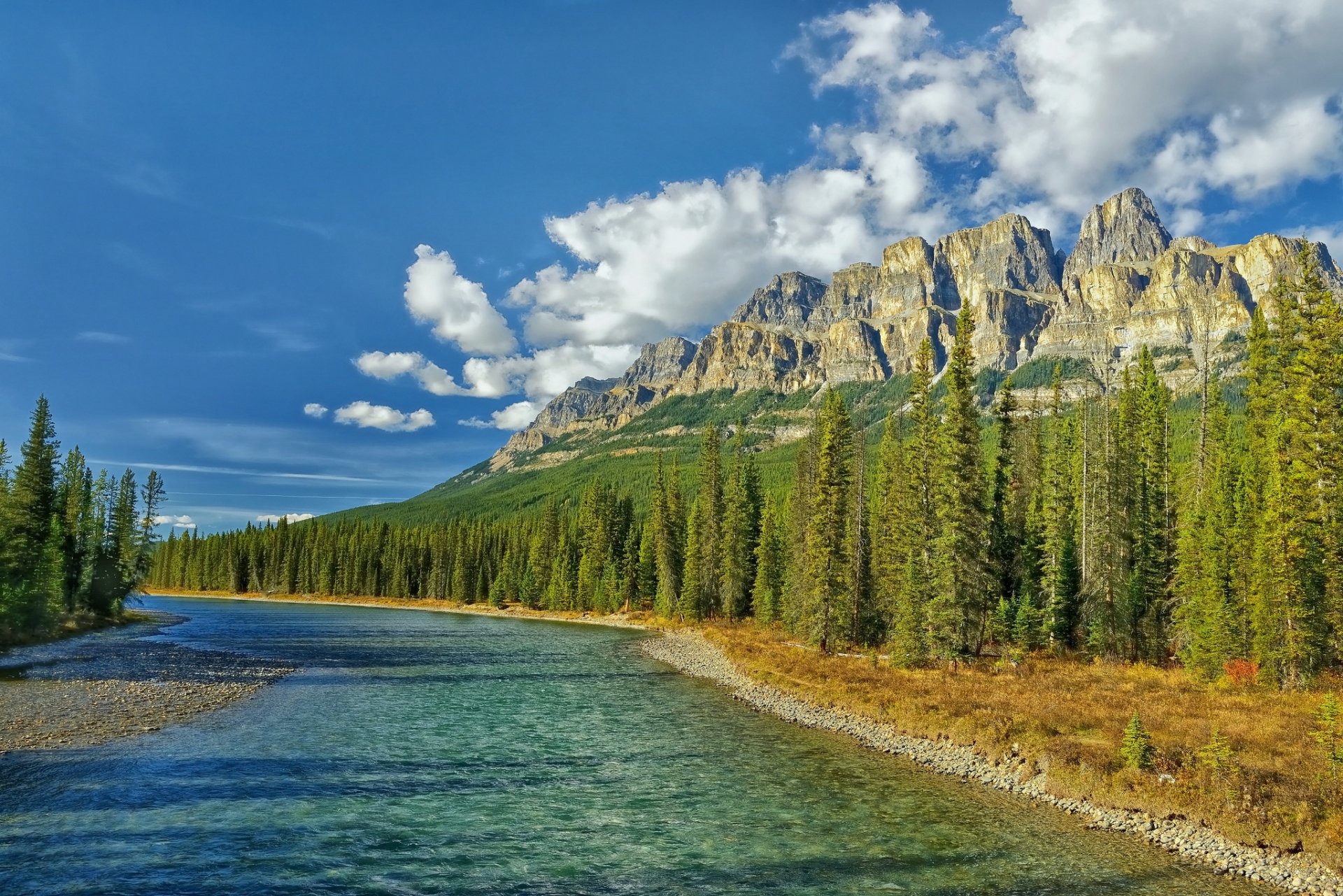 fluss wald berge fichte nadelbäume kanada steine wolken