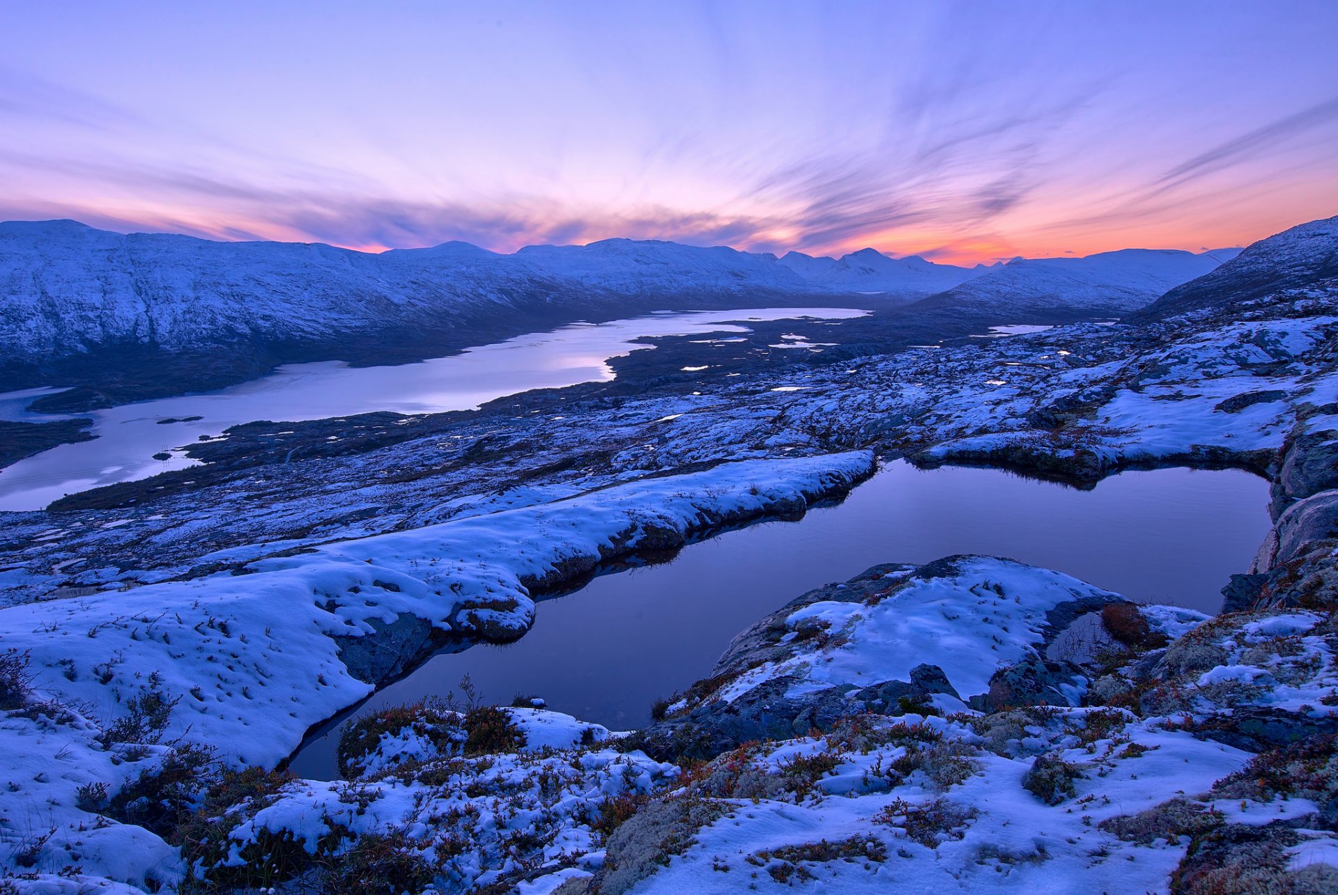 norvège montagnes coucher de soleil neige