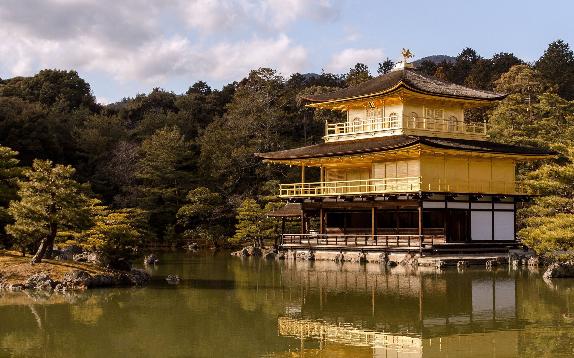 pabellón dorado kyoto japón