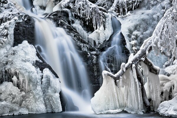 Cascade d hiver et glaçons