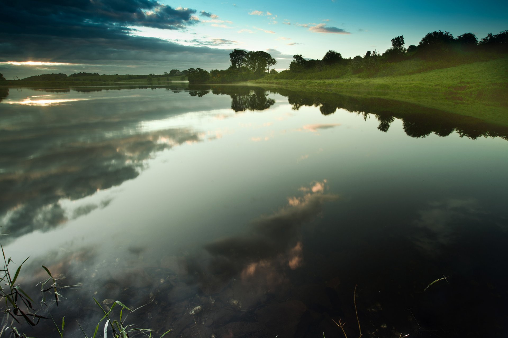 nature lac ciel nuages réflexion