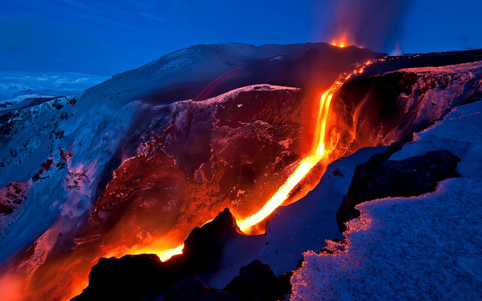 neve lava eccesso magma temperatura montagna pendio vulcano sera letto flusso